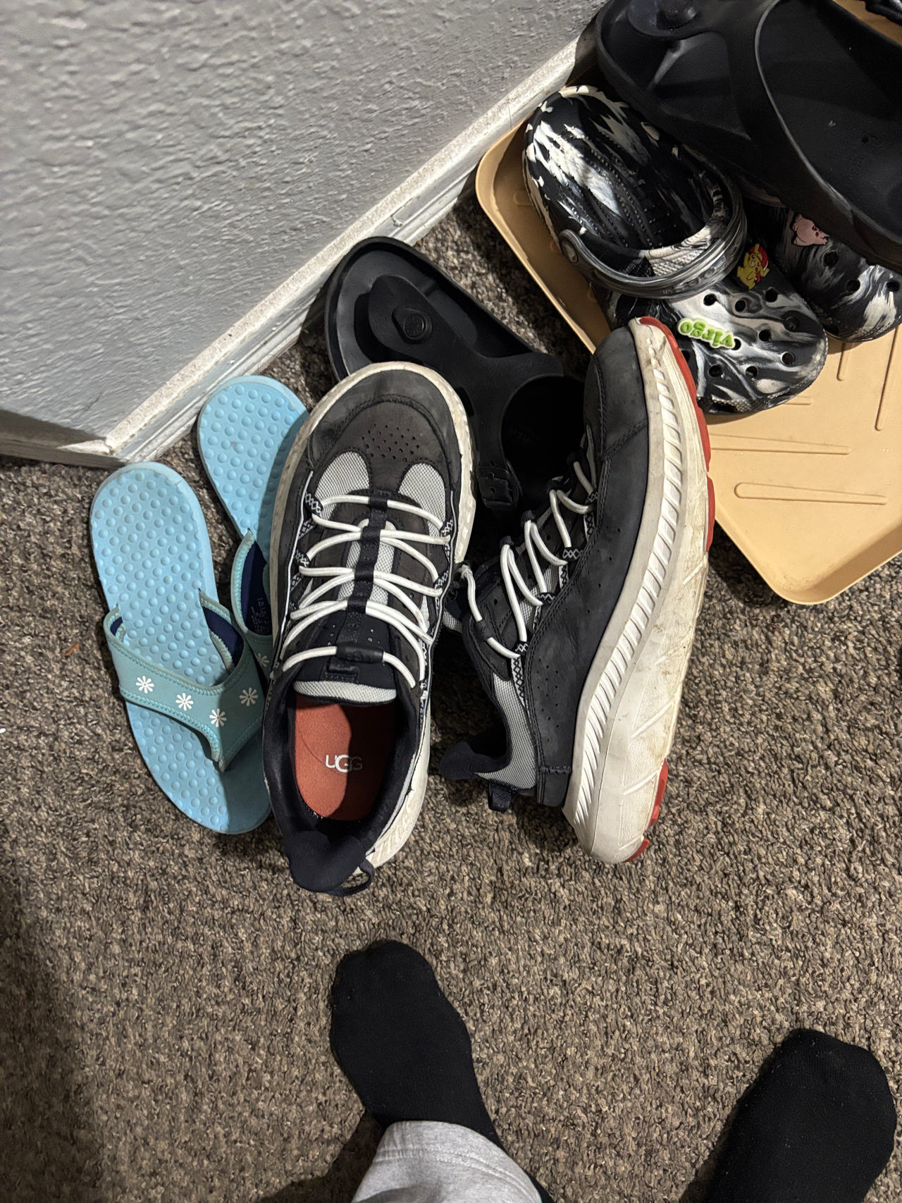 UGG Sneakers