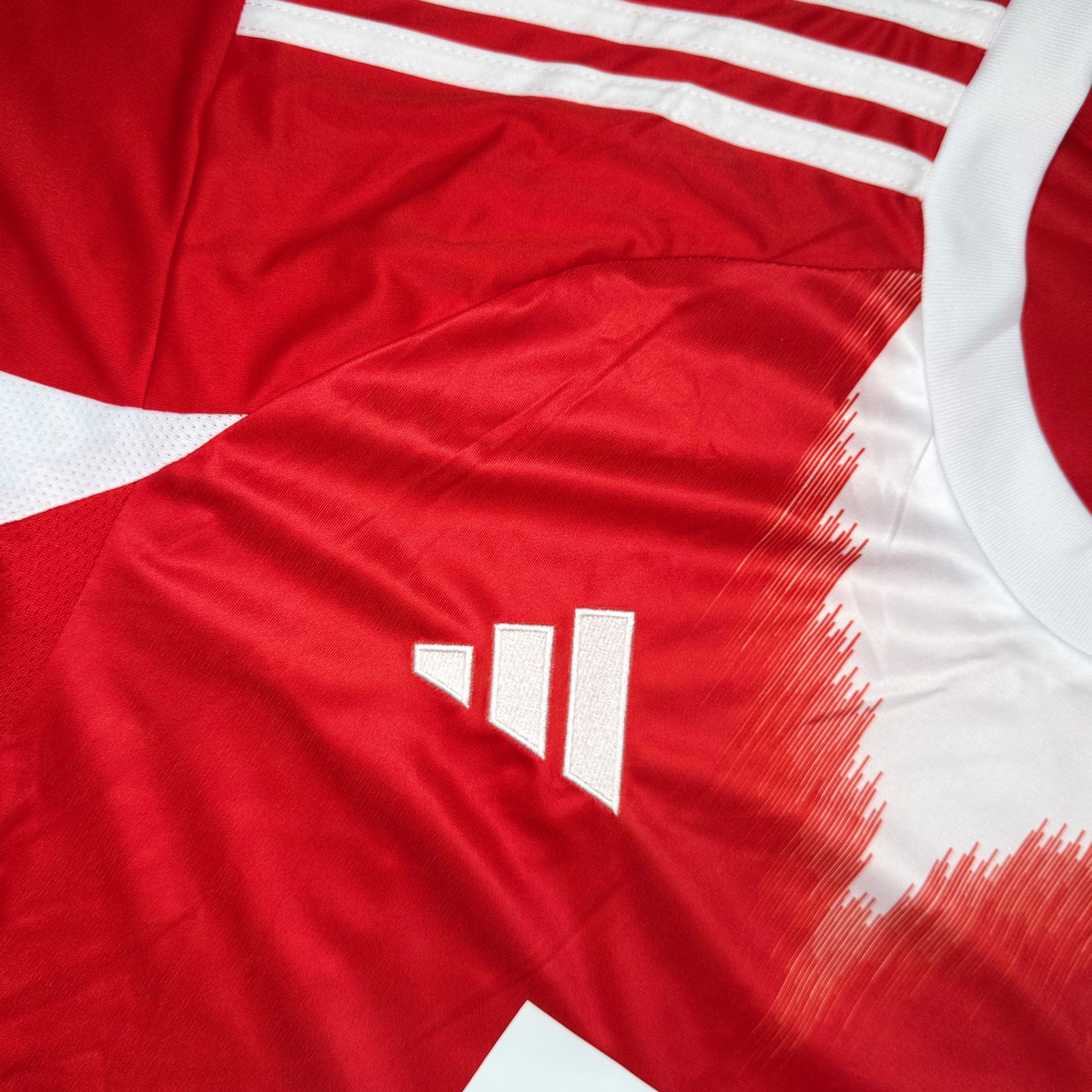 adidas Bayern Munich 2025-26 Home Jersey - Image 9