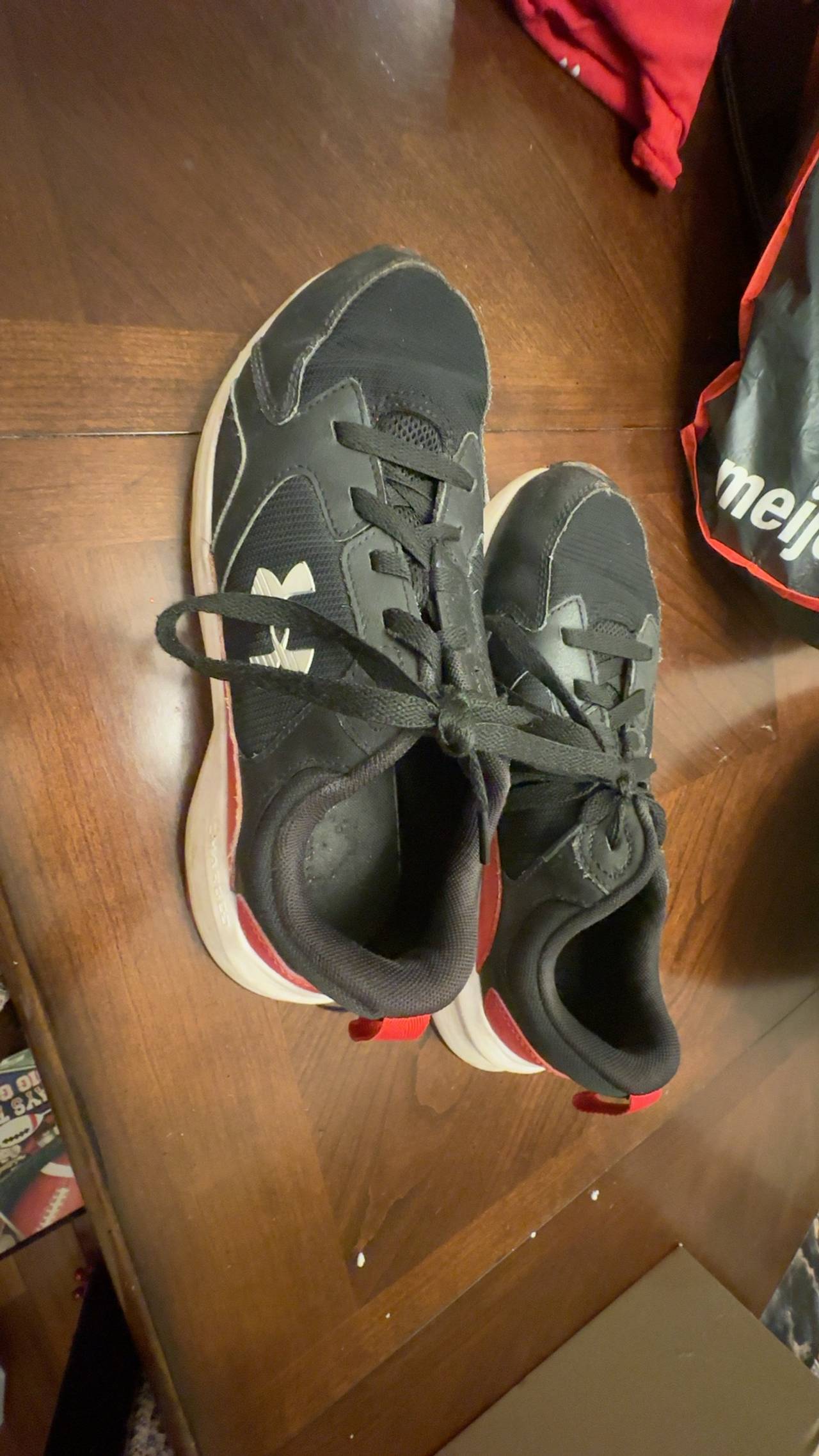 Under Armour kids size 8