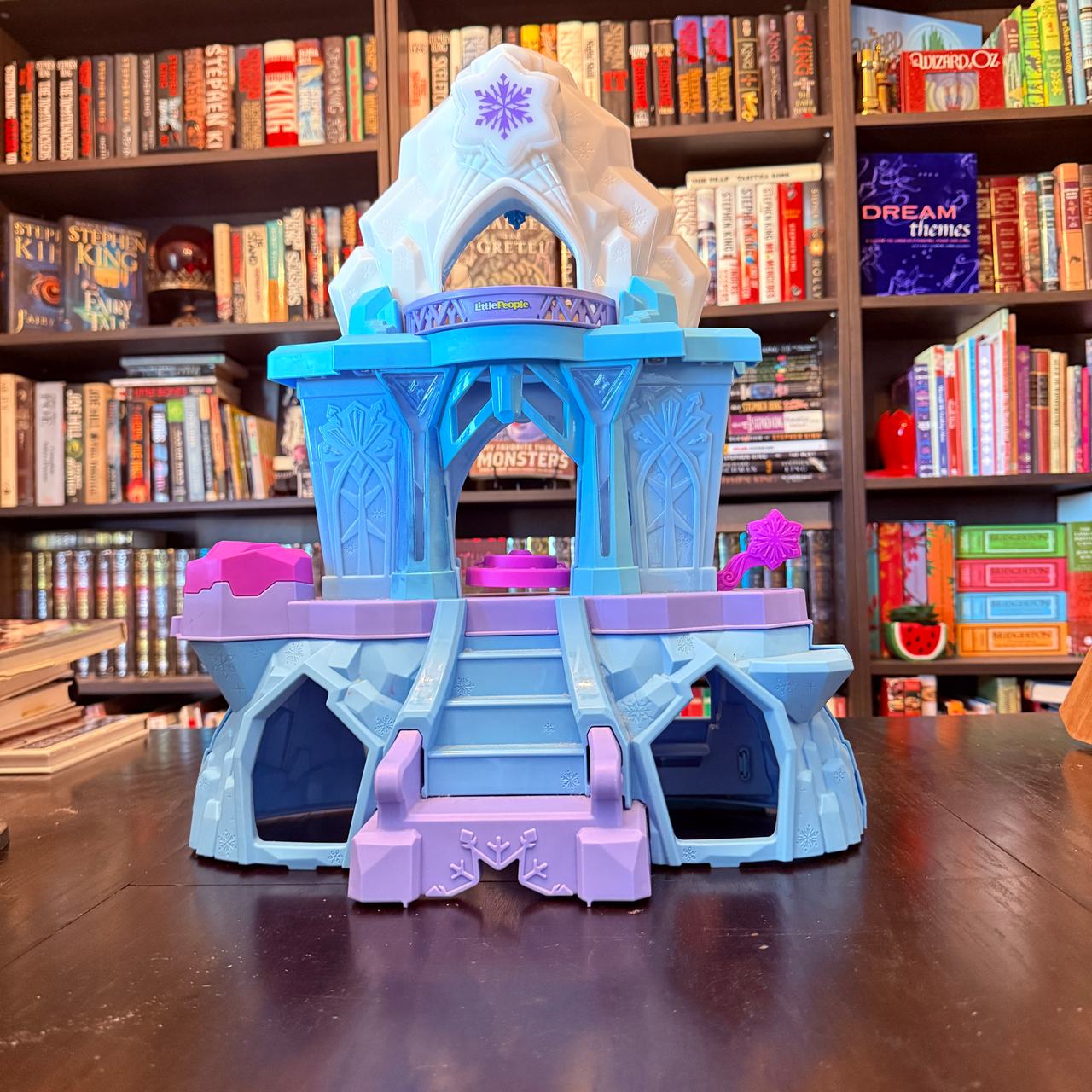 Fisher-Price Little People Disney Frozen Elsa's Enchanted Lights Palace Musical