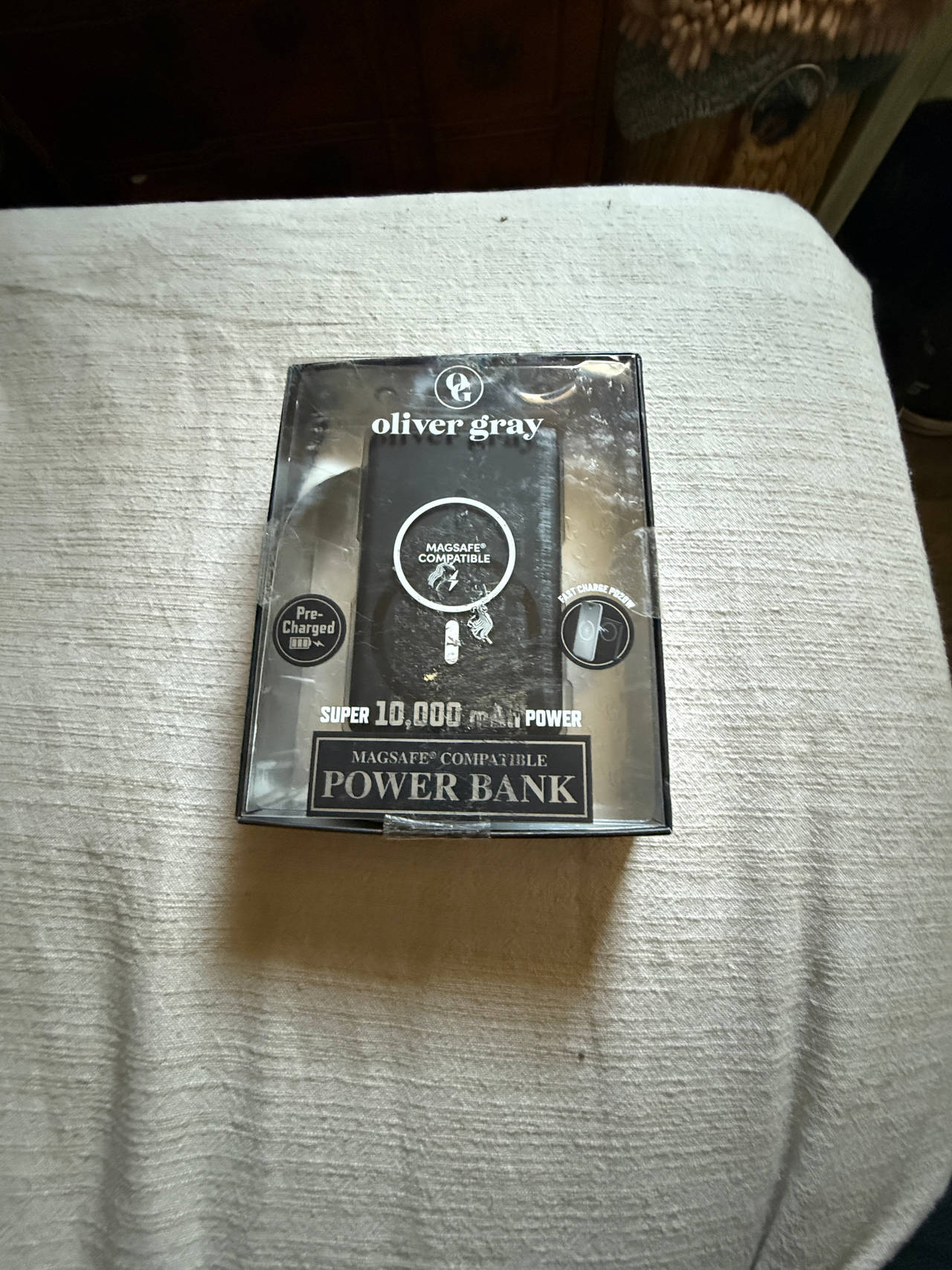 oliver gray MagSafe Compatible Power Bank