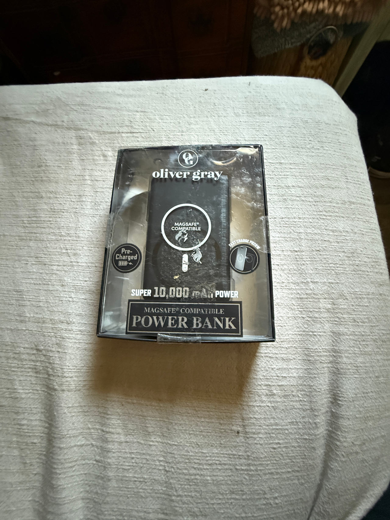 oliver gray MagSafe Compatible Power Bank