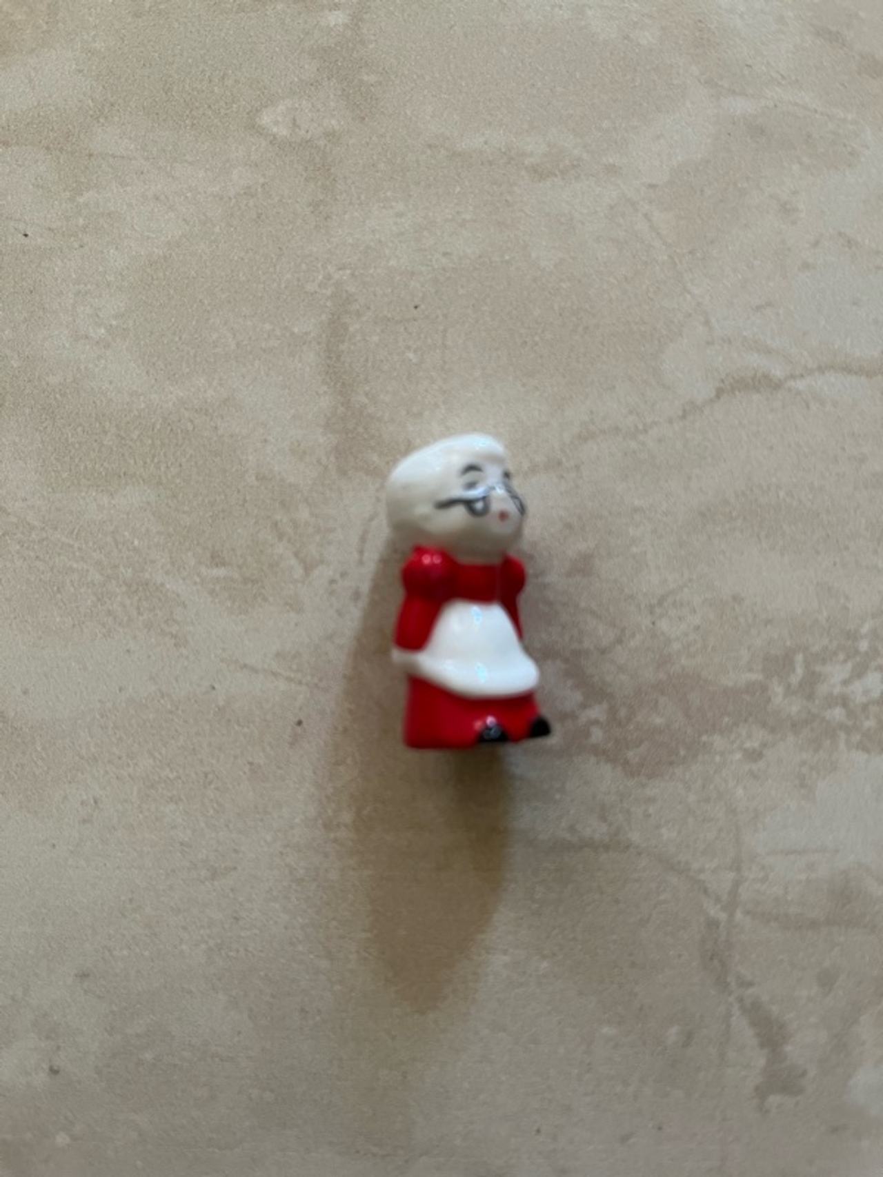 Vintage Miniature Santa & Mrs. Claus Figurine