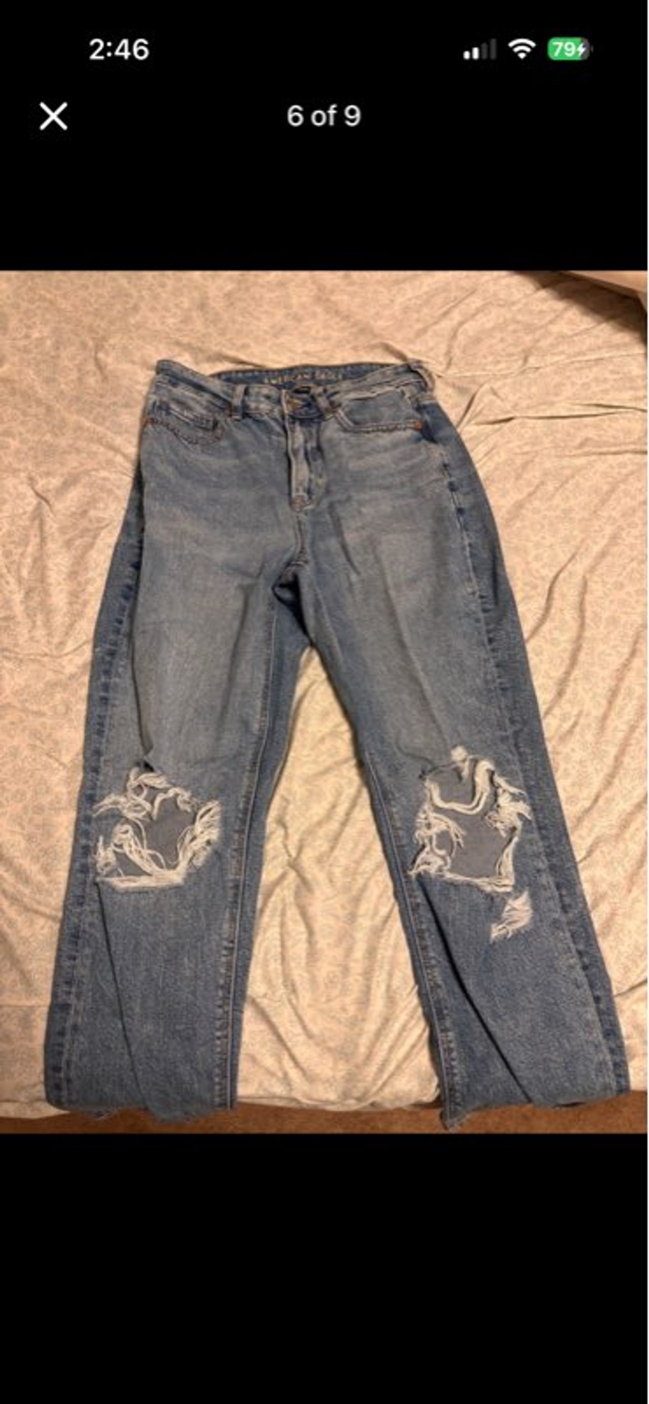 American Eagle High-Waisted Mom Jeans