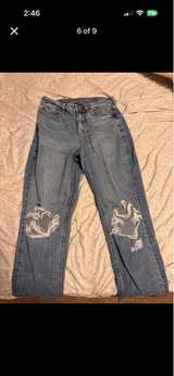 American Eagle High-Waisted Mom Jeans - Image 1