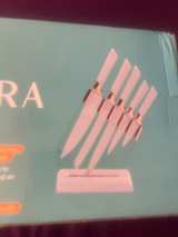 Luxura 5-Piece Kitchen Knife Set with Block - Image 3