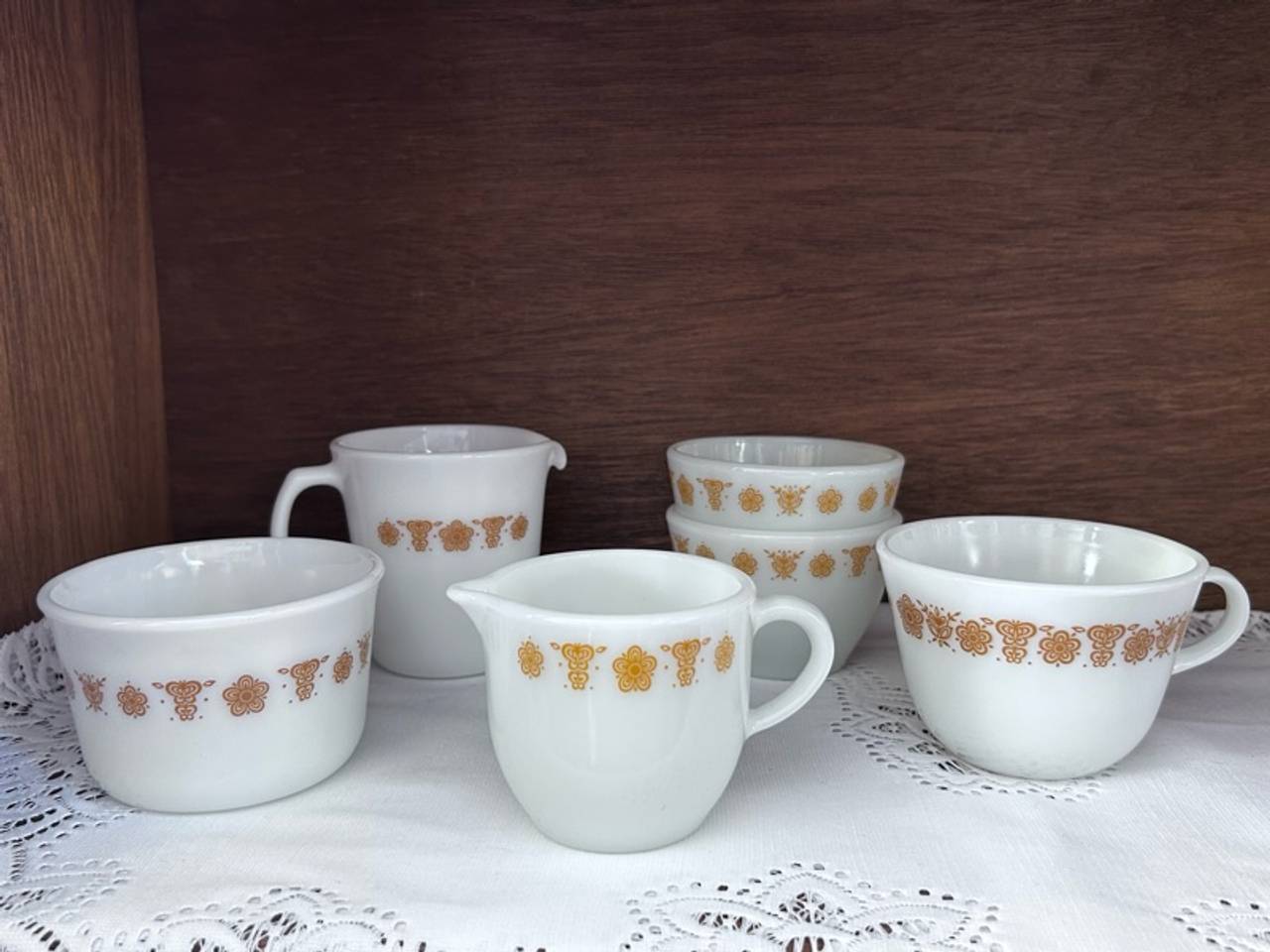 Pyrex Butterfly Gold Coffee/Tea Cup