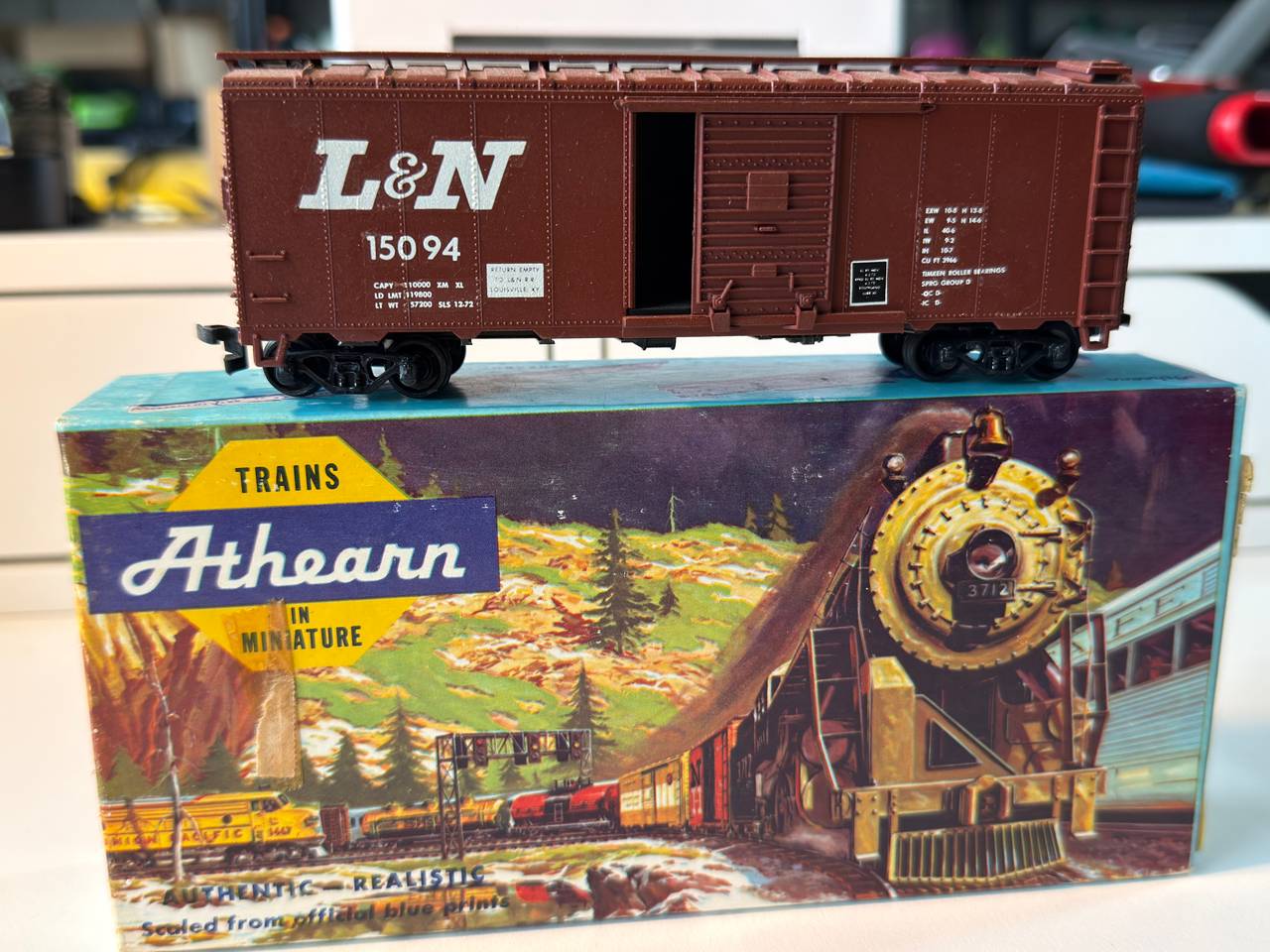 Athearn HO Scale L&N 40' Boxcar 15094