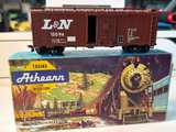 Athearn HO Scale L&N 40' Boxcar 15094 - Image 1