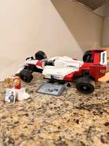LEGO Icons McLaren MP4/4 & Ayrton Senna 10330 - Image 3