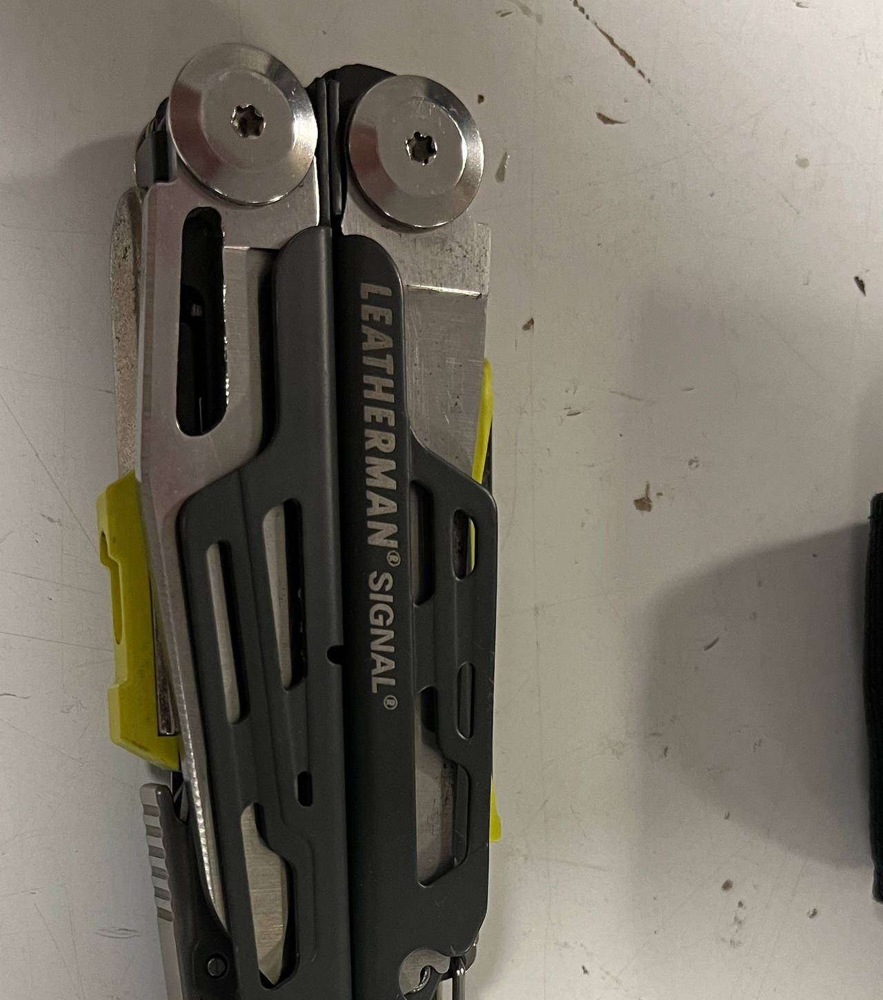 Leatherman Signal Multi-Tool with Pouch