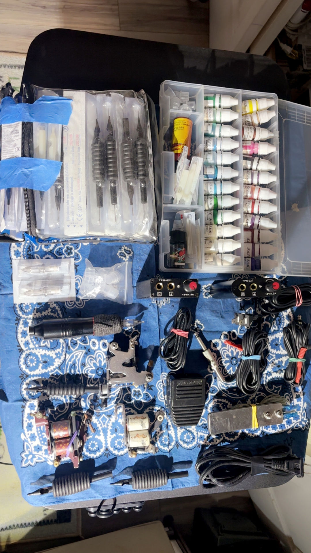 Complete Tattoo Machine Kit with Inks and Power Supply