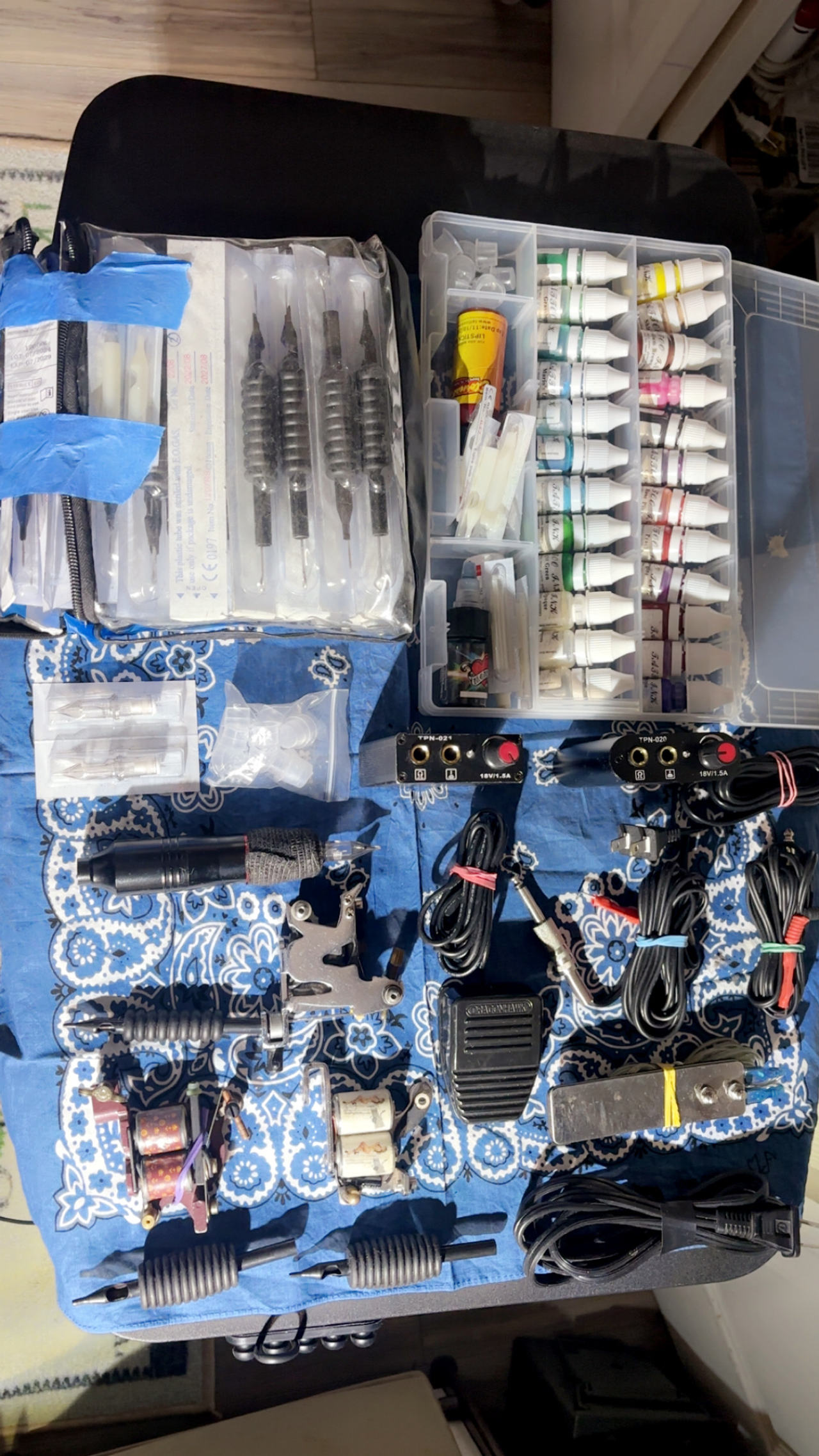 Complete Tattoo Machine Kit with Inks and Power Supply