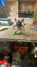 Mighty Morphin Power Rangers Slippery Shark Figure - Image 6