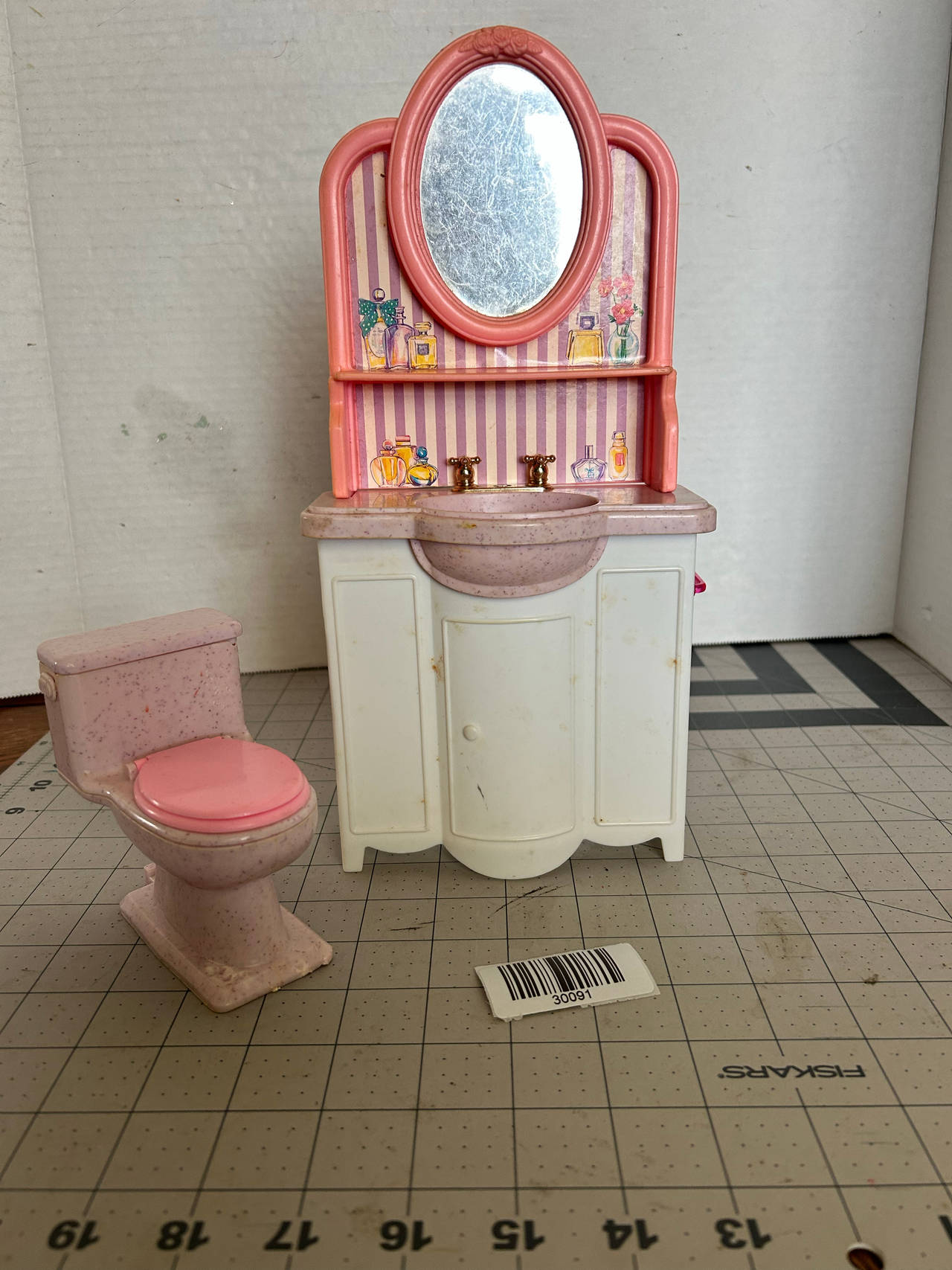 Barbie Bathroom Vanity and Toilet Set pink white vtg 1990s  30091