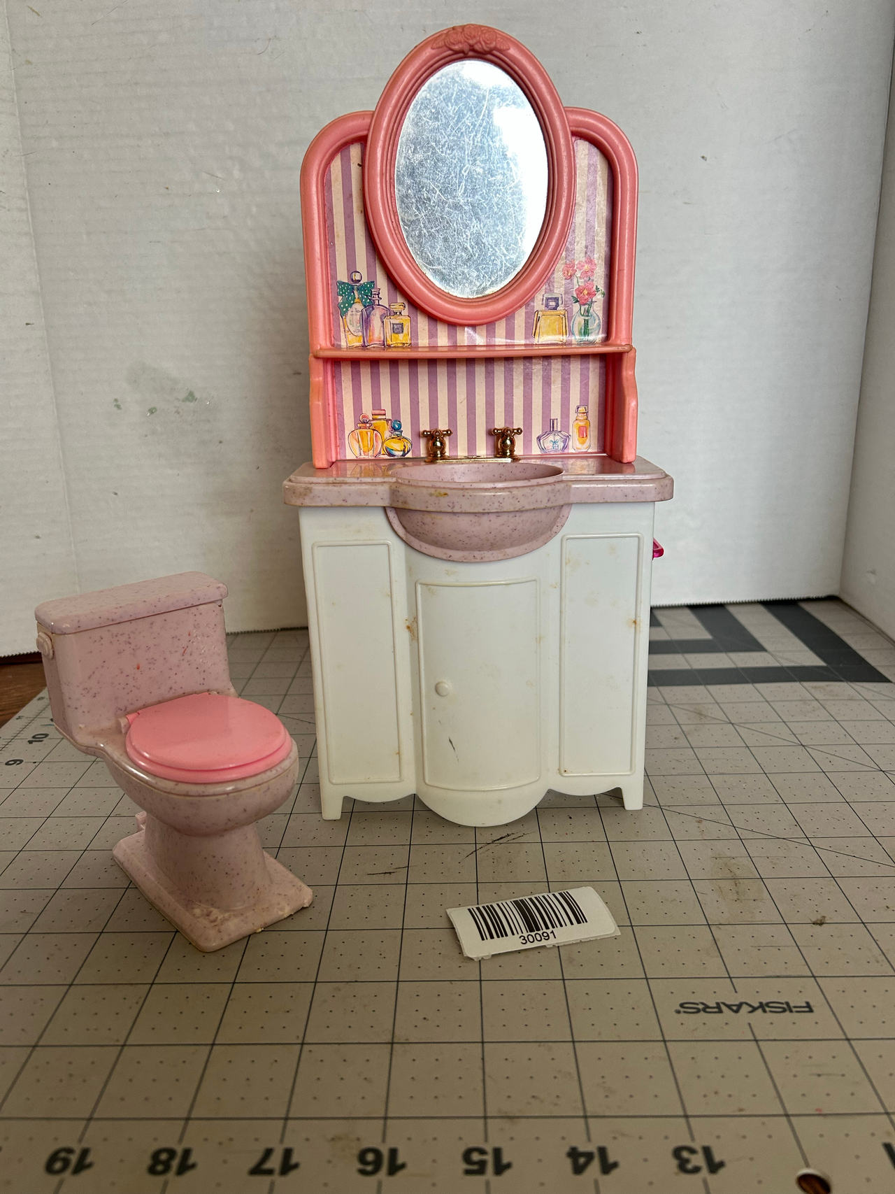 Barbie Bathroom Vanity and Toilet Set pink white vtg 1990s  30091