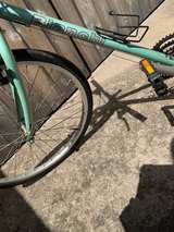 Bianchi Advantage Hybrid Bike - Image 5