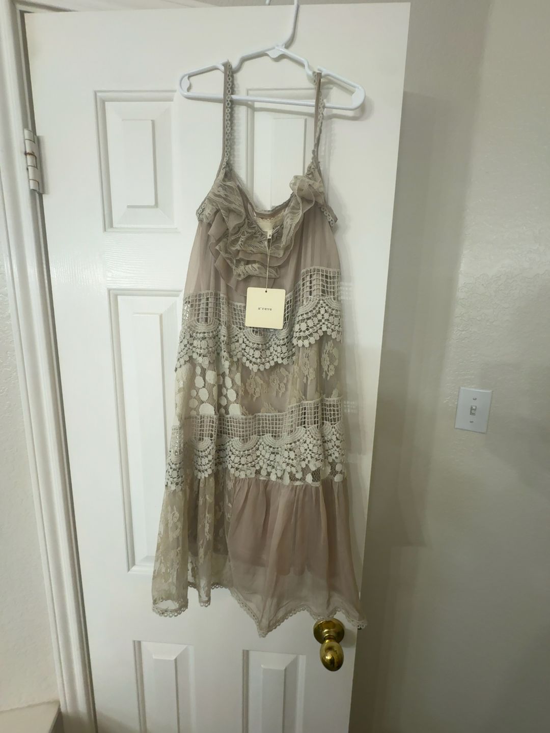 A’Reve Lace Midi Dress - Small