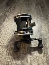 Abu Garcia Ambassadeur 5500-C3 Baitcasting Reel - Image 5