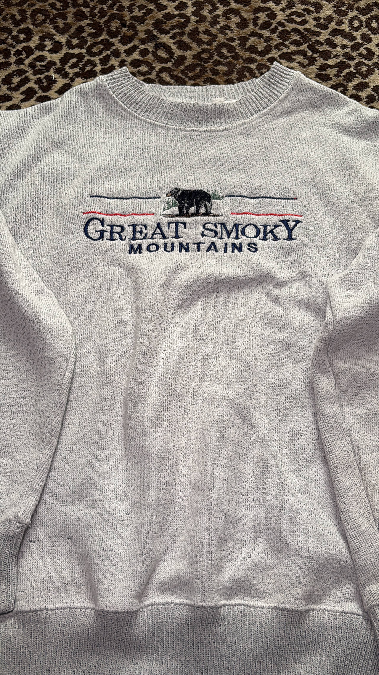 Great Smoky Mountains Embroidered Bear Sweatshirt