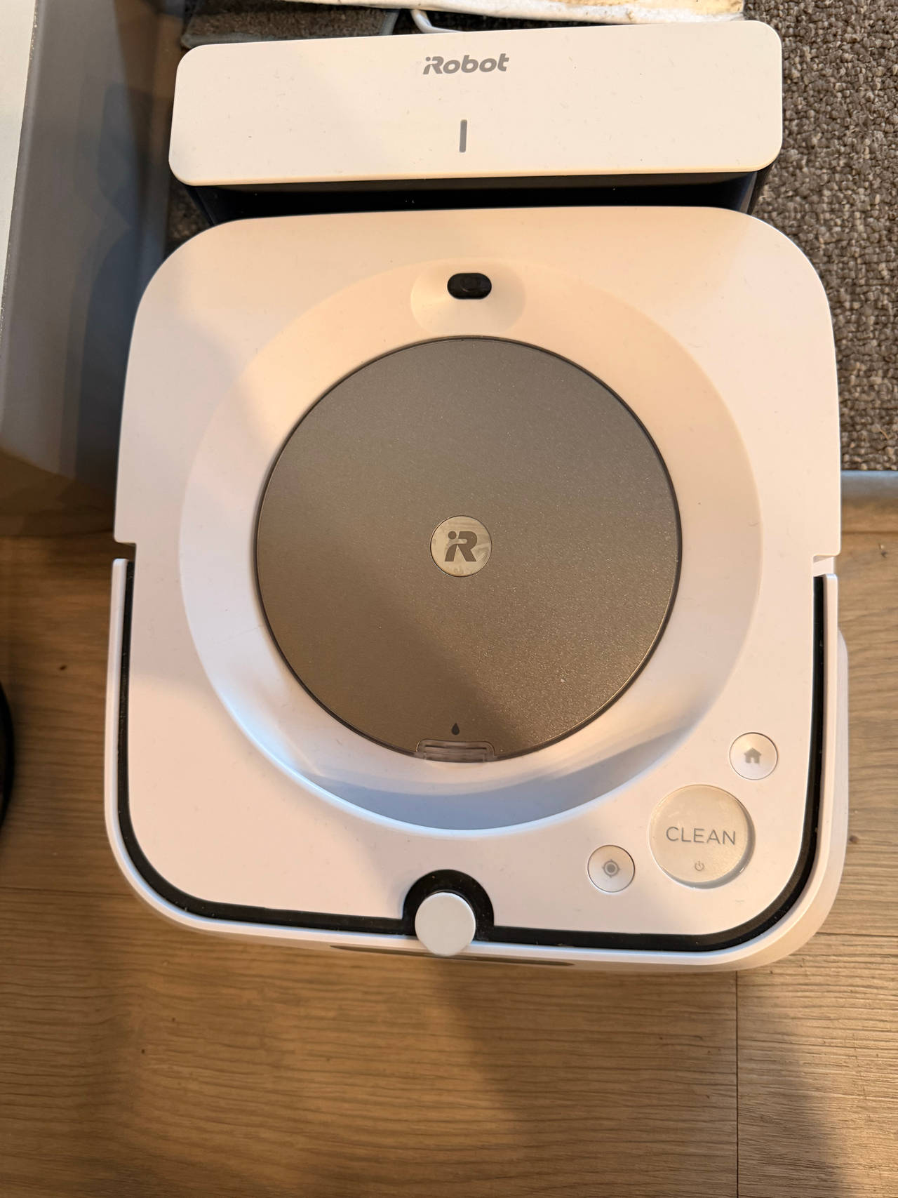 iRobot Braava jet m6 Ultimate Robot Mop