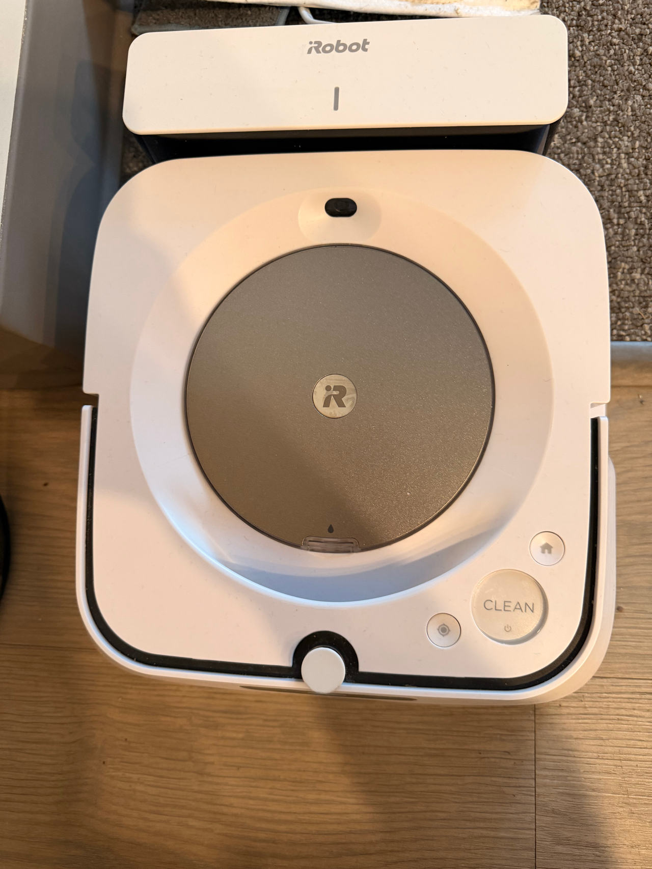 iRobot Braava jet m6 Ultimate Robot Mop
