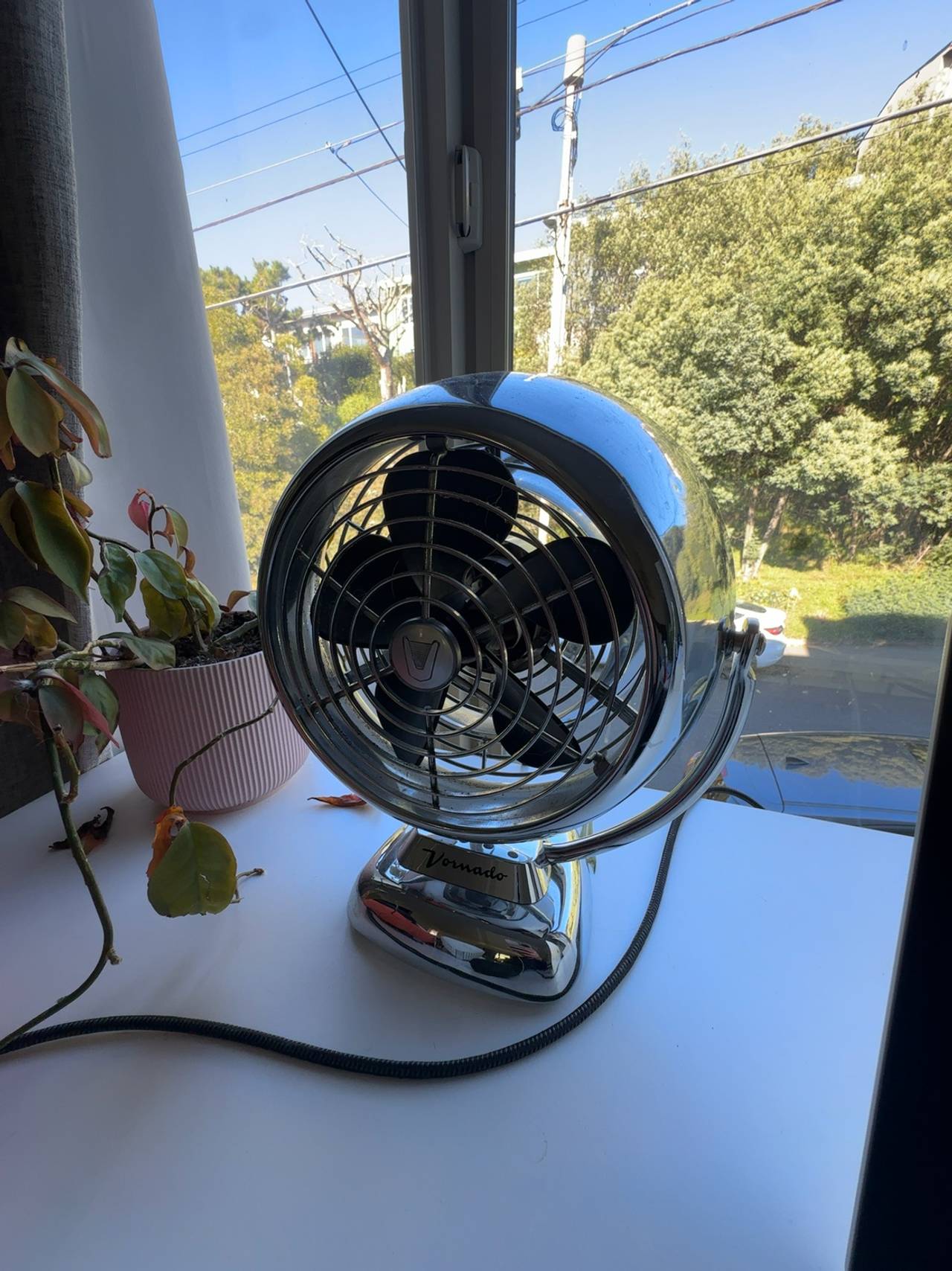 Vornado VFAN Jr. Vintage Air Circulator Fan