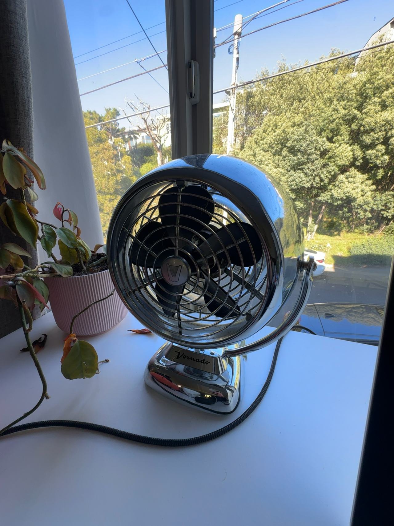 Vornado VFAN Jr. Vintage Air Circulator Fan