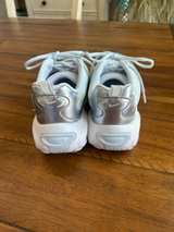 Dolce Vita Womens 360 Silver casual sneakers. BRAND NEW - Image 4