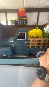 Member's Mark Vintage Spring Truck with Flowers - Image 2