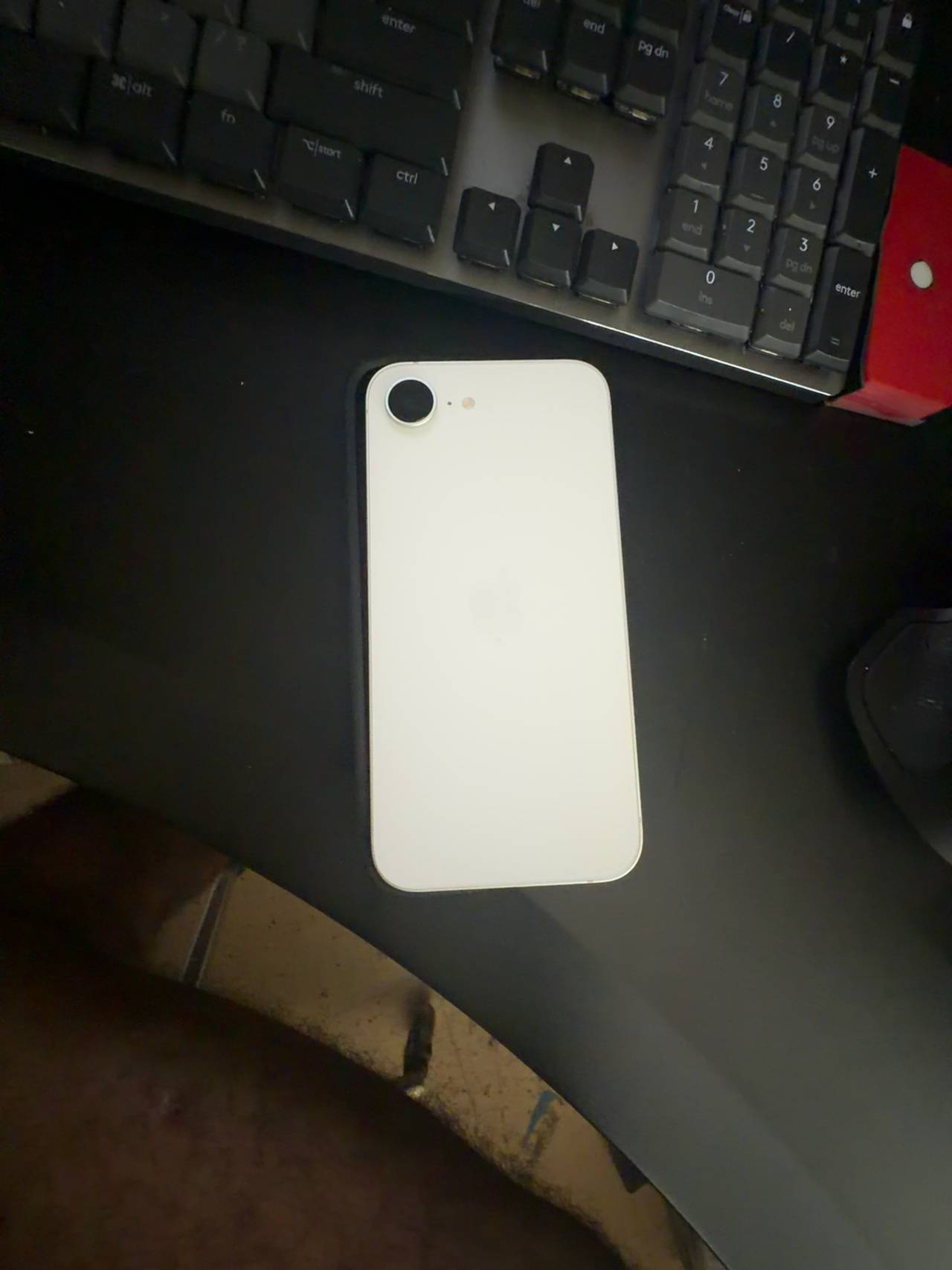 Apple iPhone 16e White Unlocked