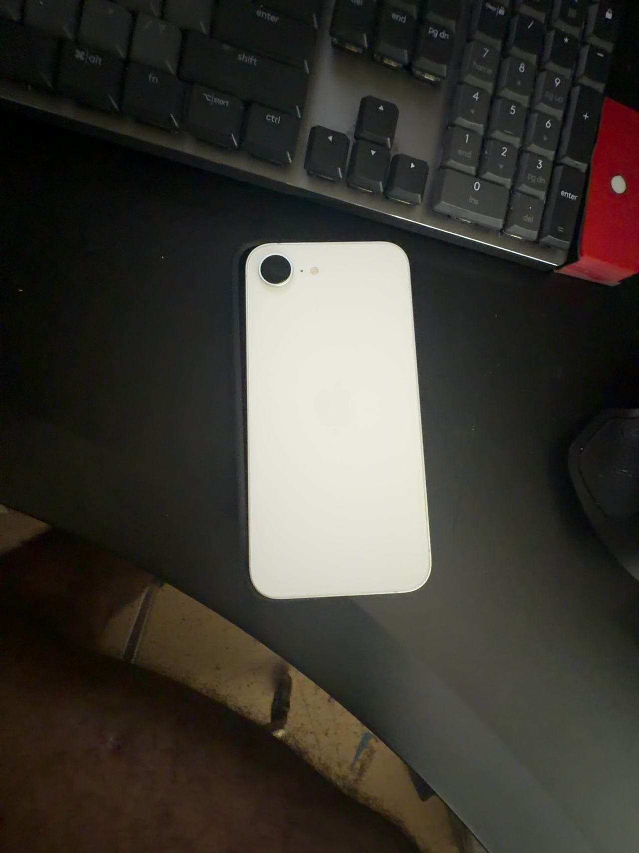 Apple iPhone 16e White Unlocked