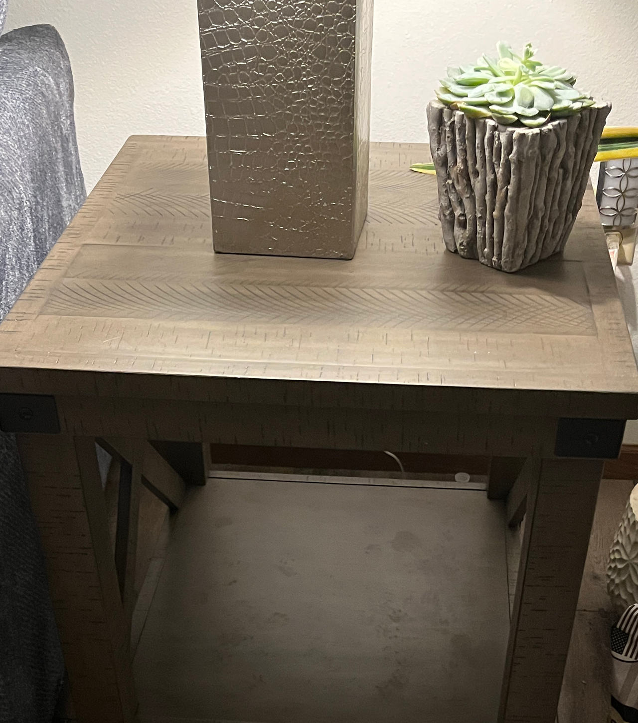 Ashley Wystfield End Table