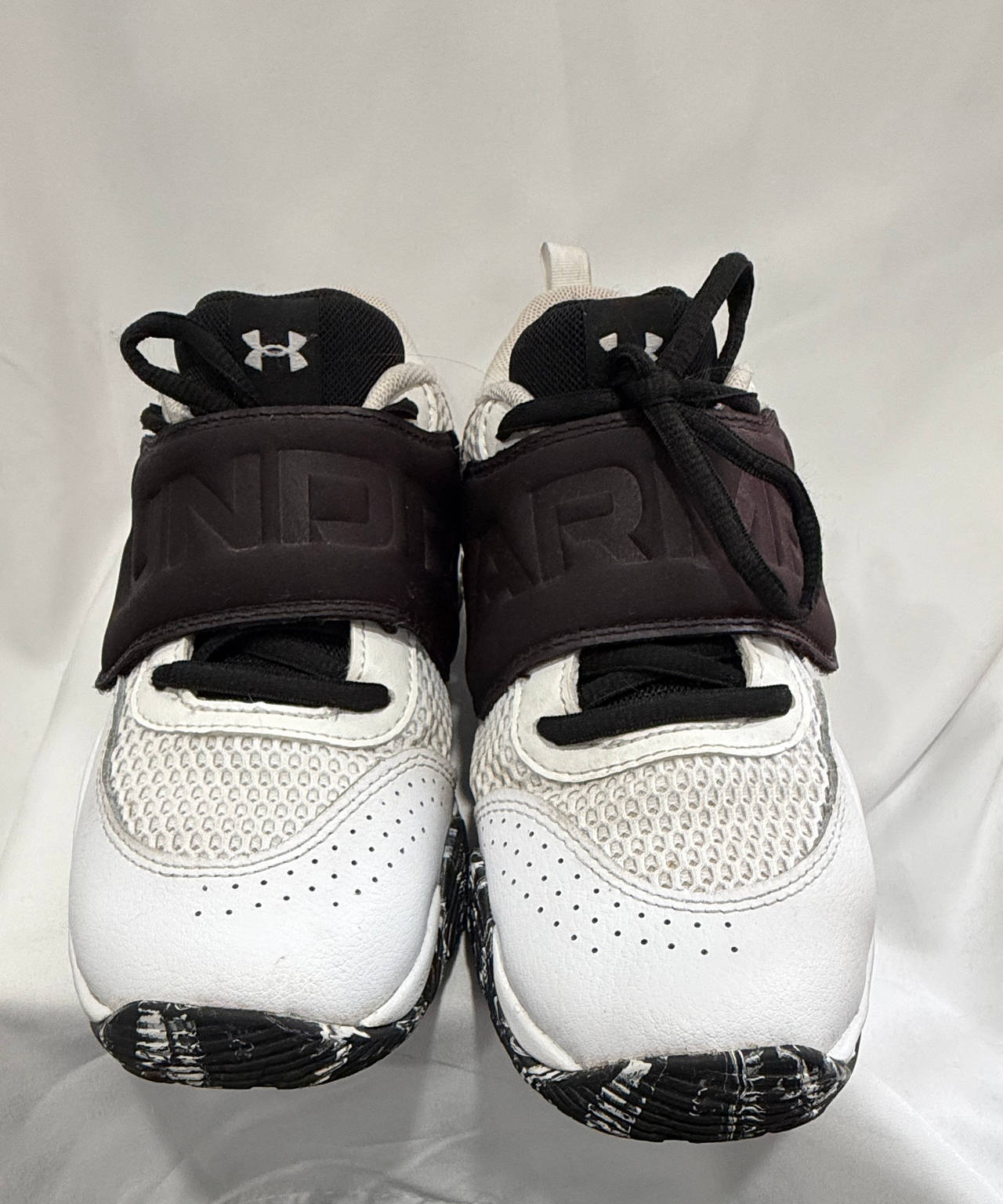 Under Armour Kids Get B Zee Basketball Shoes Size 3Y NEW no box