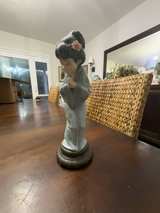 Lladro Sayonara 4989 Japanese Geisha Figurine - Image 1