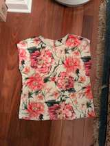 Express Floral Sleeveless Blouse - Image 2