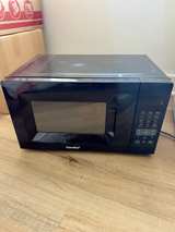 Comfee Microwave Oven - Image 1