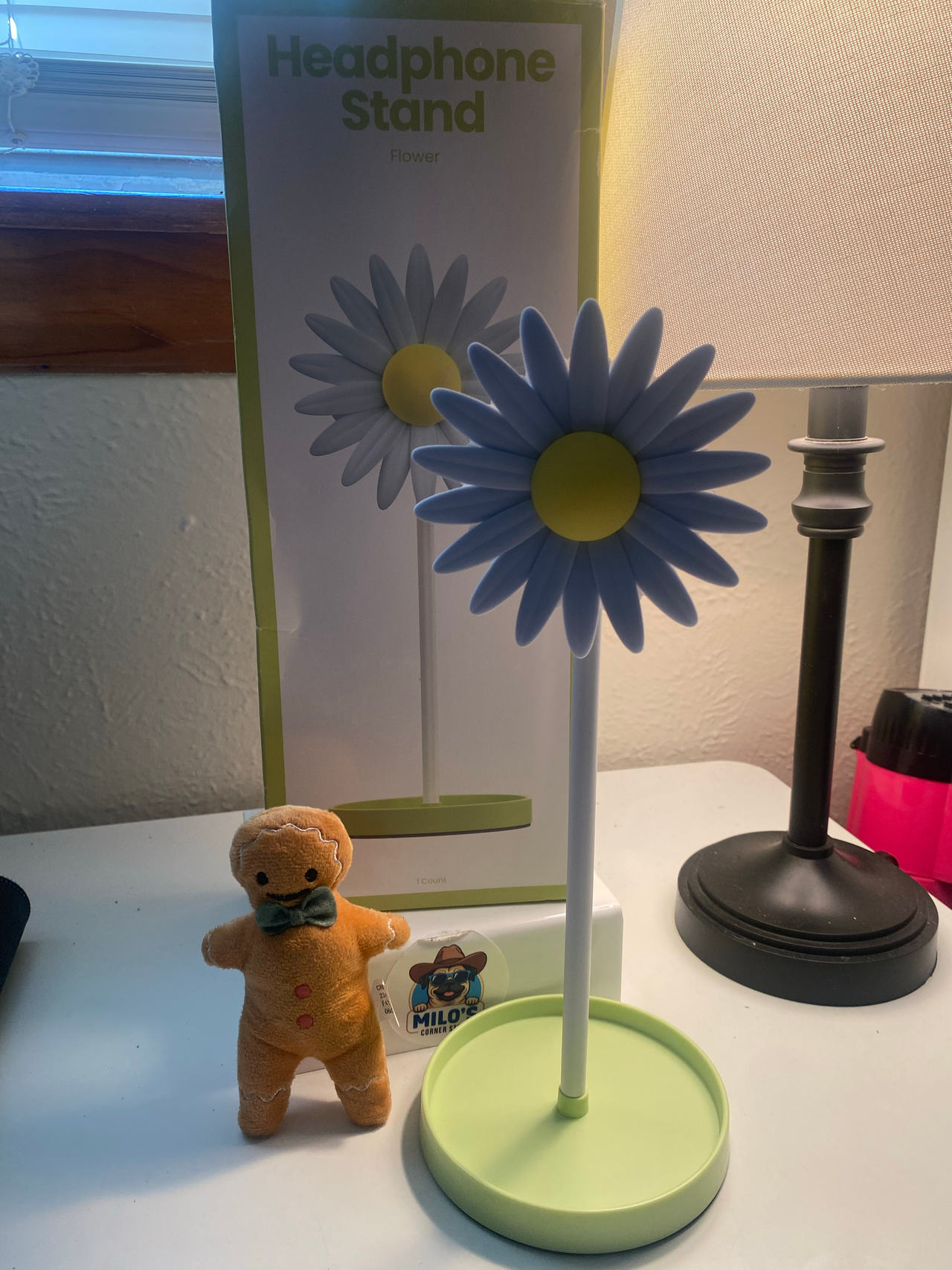 Headphone Stand Flower