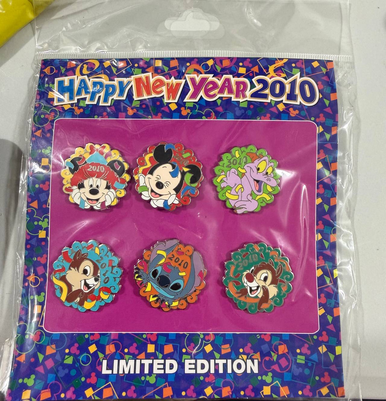 Disney Happy New Year 2010 Limited Edition 6-Pin Set