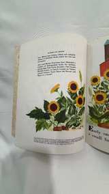 The Fuzzy Duckling (Little Golden Book) - Image 3