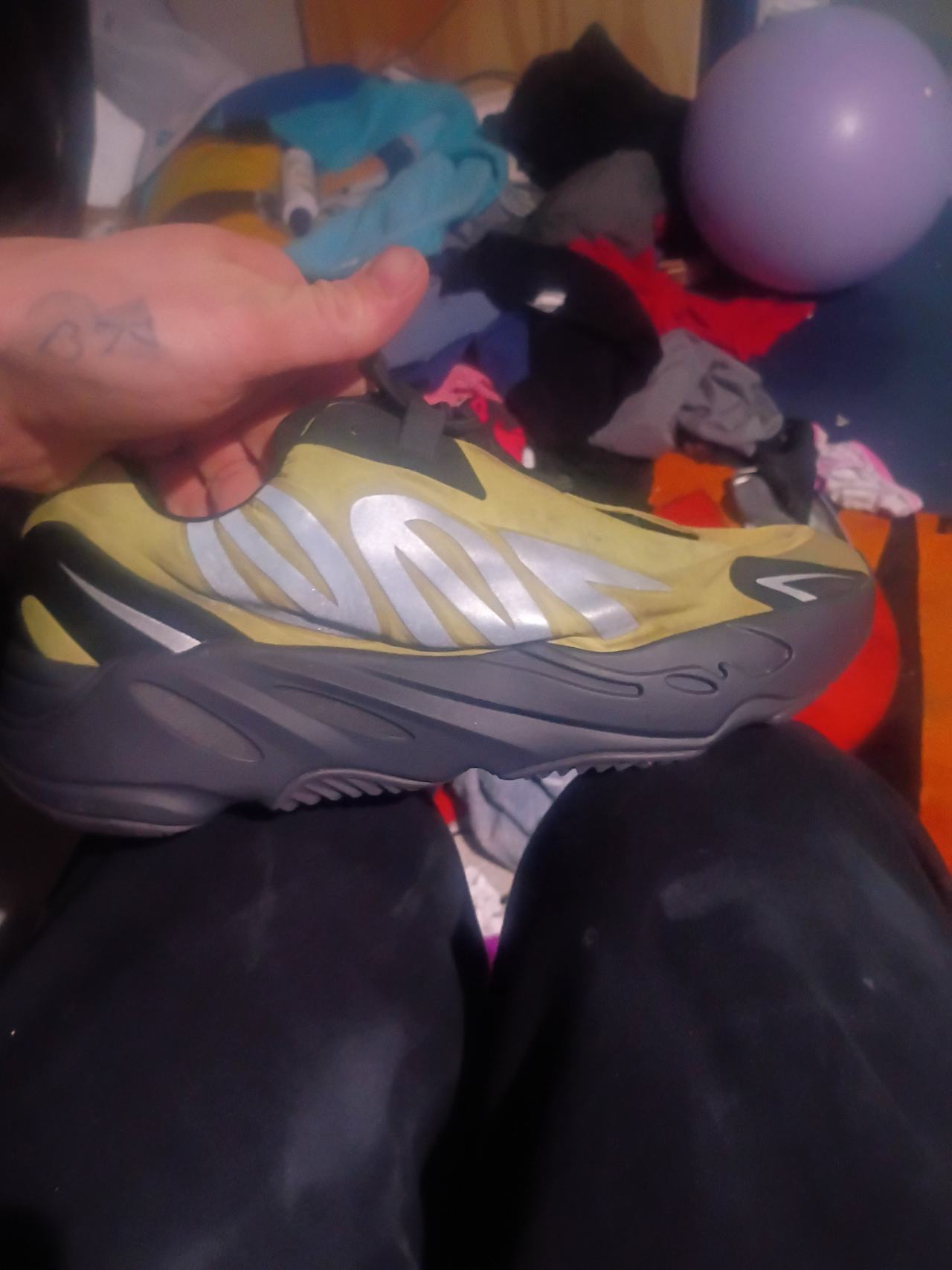 adidas Yeezy Boost 700 MNVN Resin