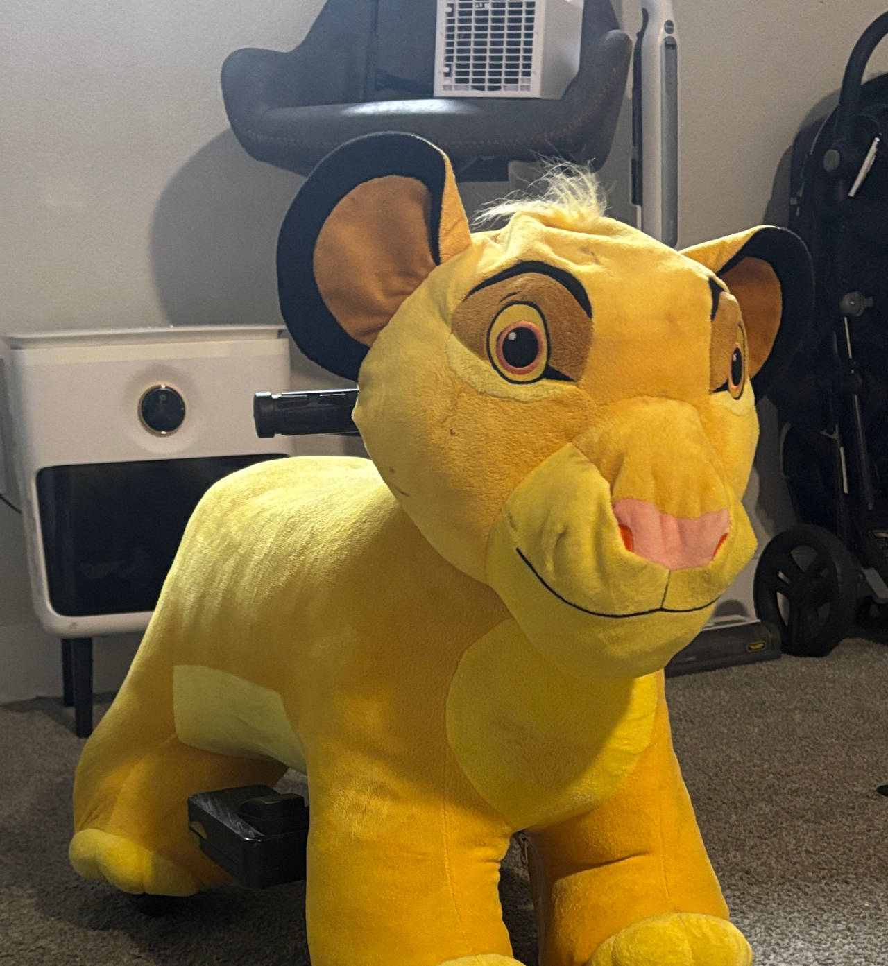 Huffy Disney Lion King Simba 6V Plush Ride-On Toy