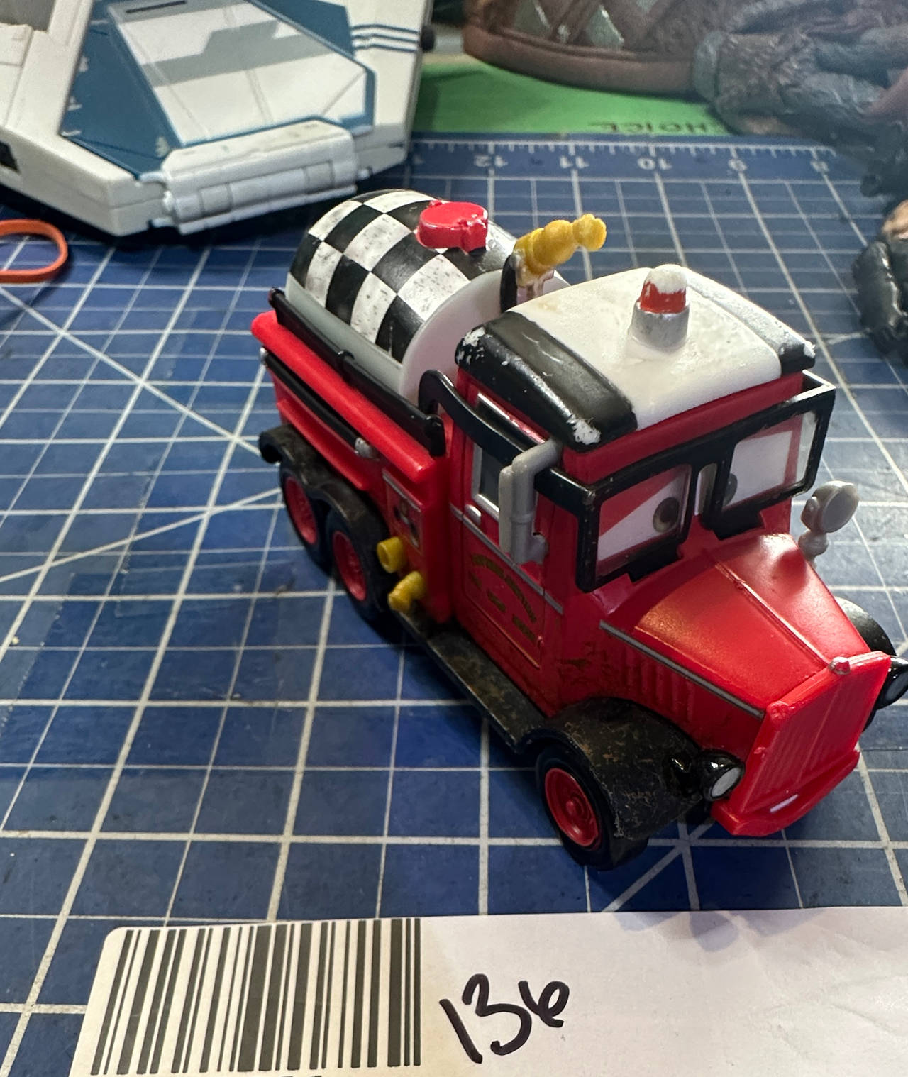 Disney Pixar Cars Planes MAYDAY fire rescue  Fire Truck with Water Tank.  136