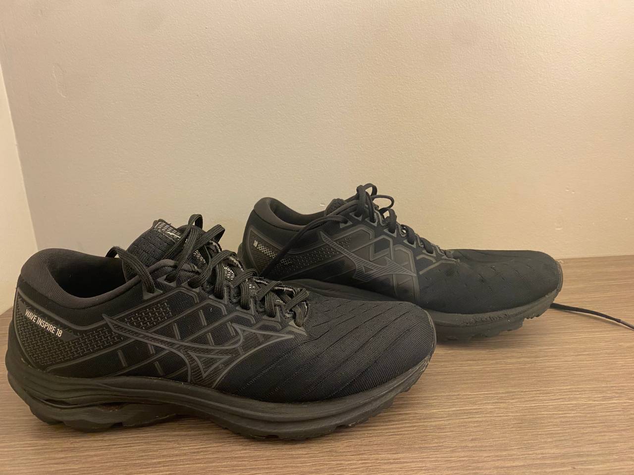 Mizuno Wave Inspire 18 running shoes size US 10 UK 7.5 