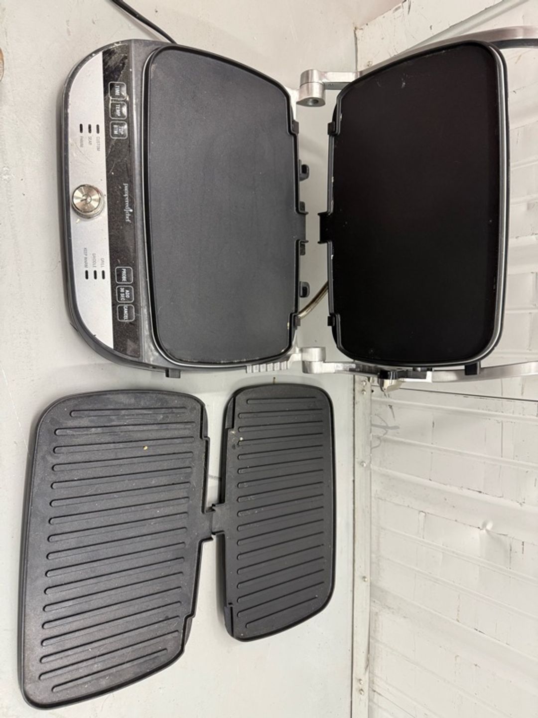 Pampered Chef Deluxe Electric Grill & Griddle