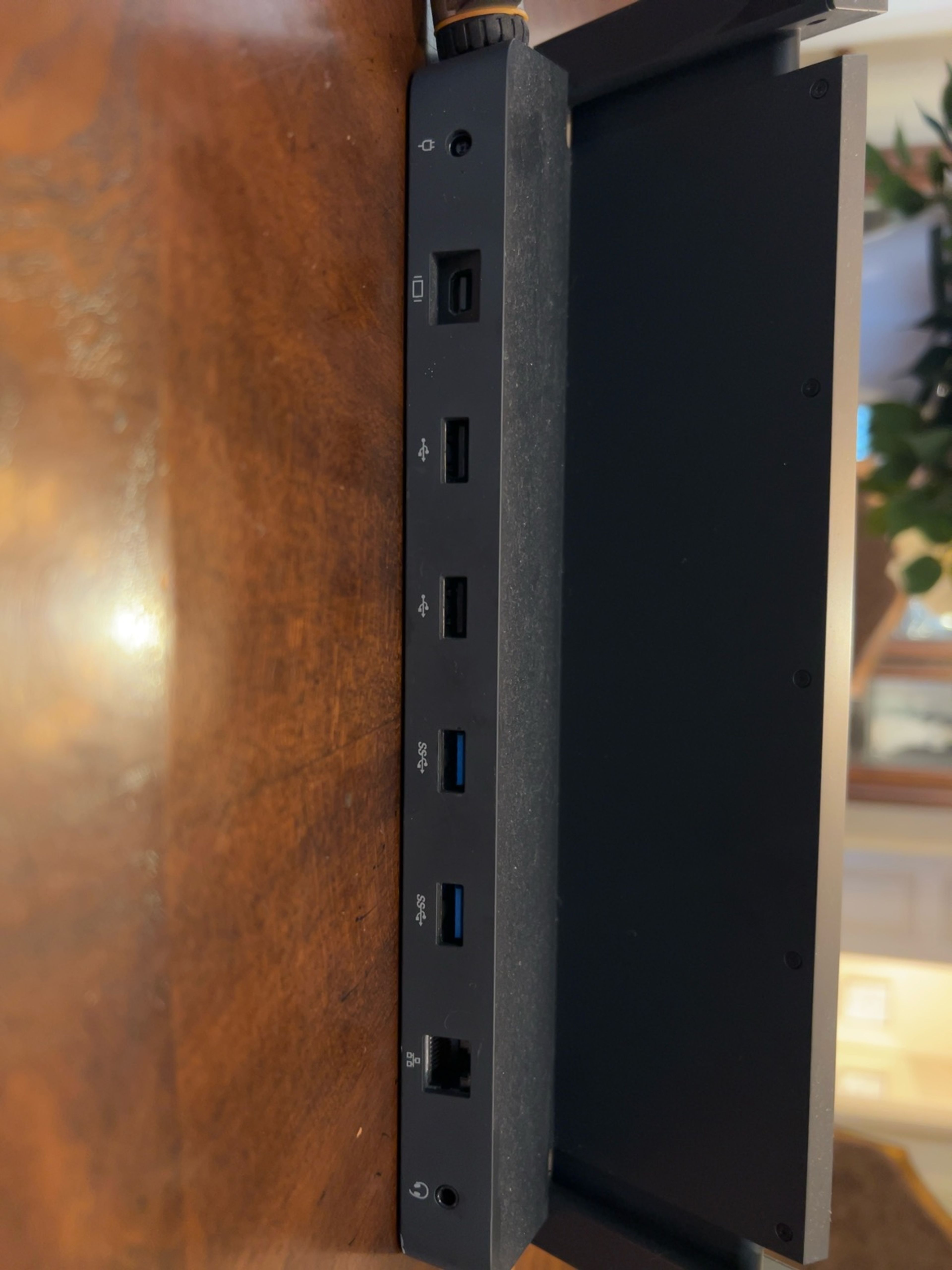 Microsoft Surface Pro 3 Docking Station Model 1664