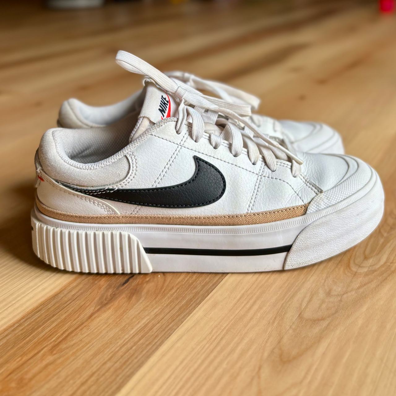 Nike Women's Court Legacy Lift Shoes