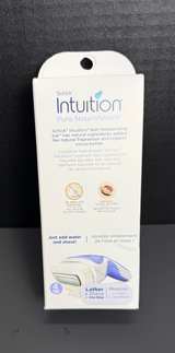 Schick Intuition Pure Nourishment Razor Kit - Image 2