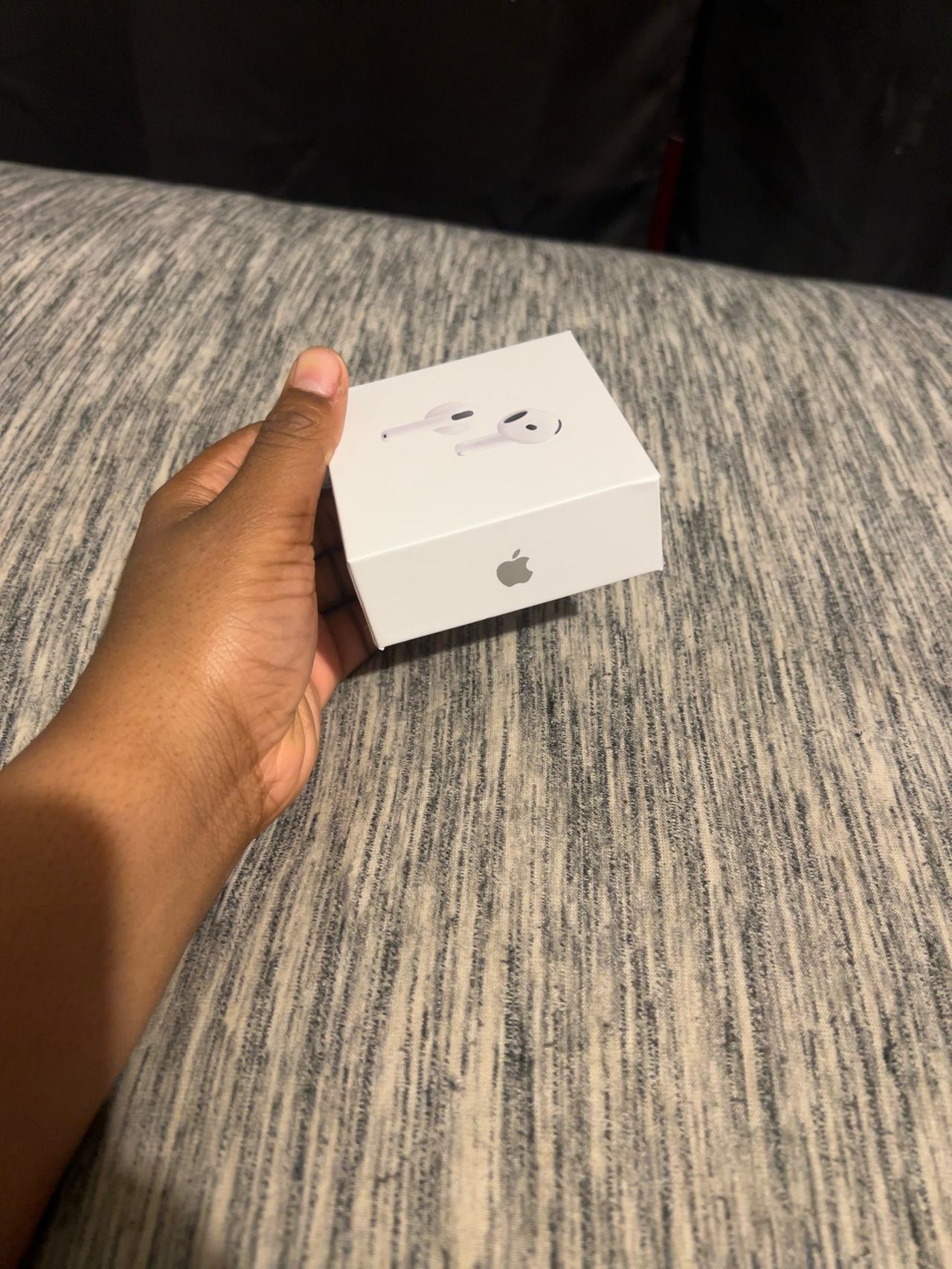Apple AirPods Pro (4th
 Generation)