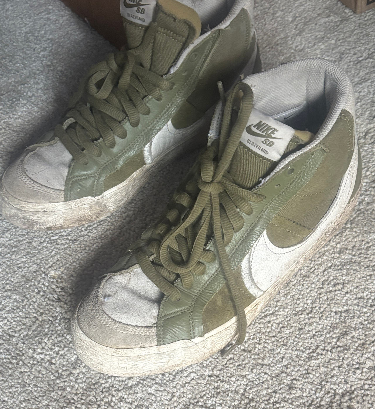 Nike SB Blazer Mid Olive White